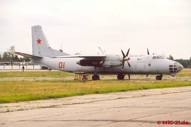 ... und An-30.