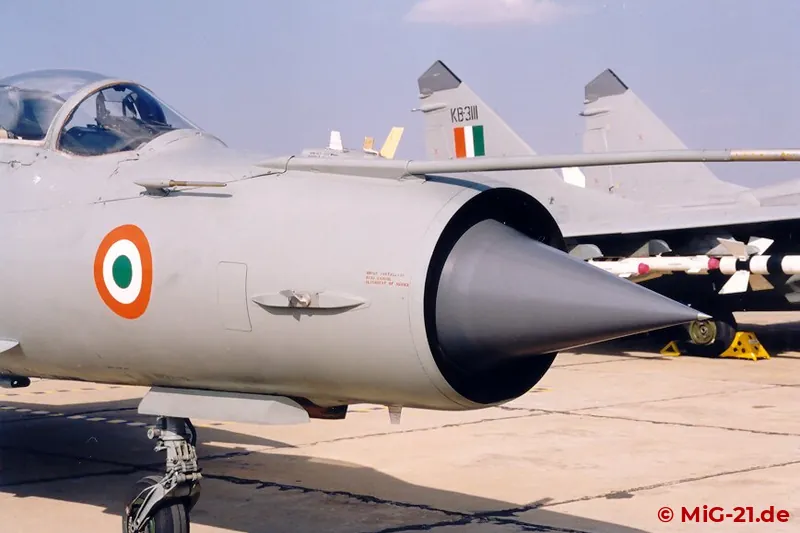 External distinctive marks compared to the MiG-21bis are the additional angle-of-attack sensor on starboard …