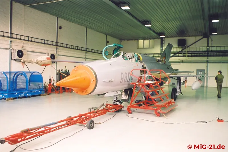In the maintenance hall MiG-21MFN, MiG-21MF (seen here) ...