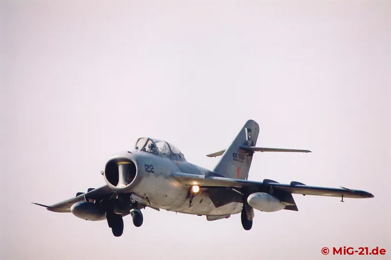 Also based at Mianwali are FT-5 (MiG-17 twin-seater) of No.1 FCU squadron.