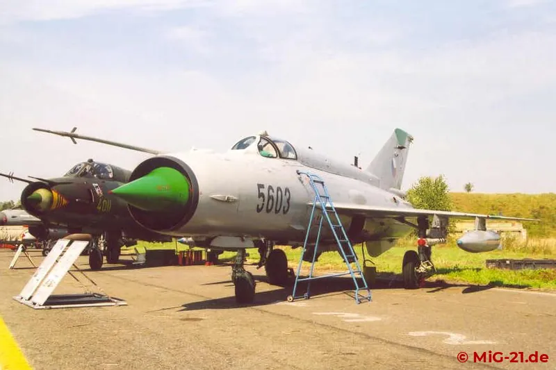 Das tschechische Modernisierungsprogramm umfaßte 10 MiG-21MF, die nach der Umrüstung bei LOK Kbely als …