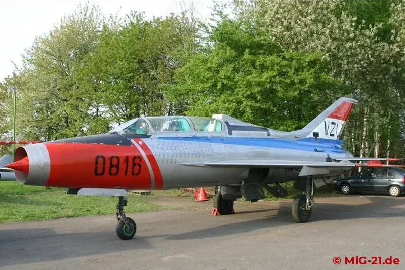 Für das Katapultsitz-Testflugzeug MiG-21U des tschechischen Luftfahrtforschungs- und -versuchsinstituts VZLU …