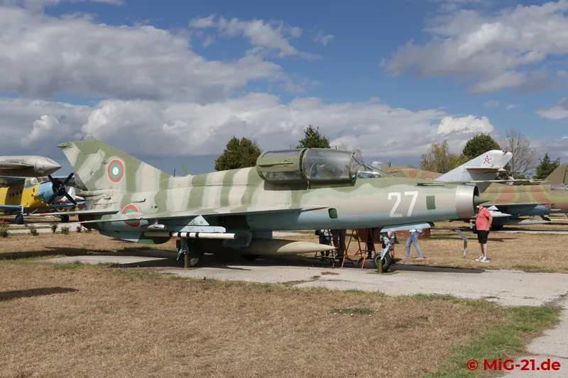 MiG-21UM 27 is also one of the new arrivals in the meantime. In this aircraft it is possible to sit in the …