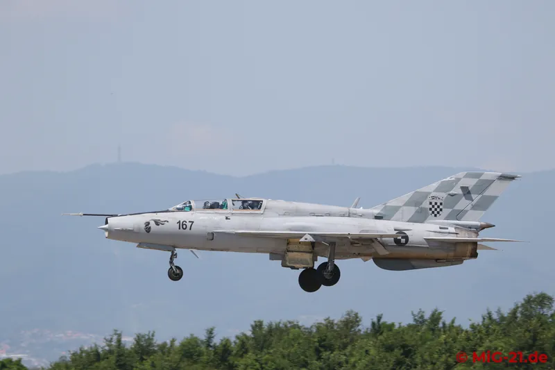 ... the two MiG-21UMDs are already back from their half-hour flight ...