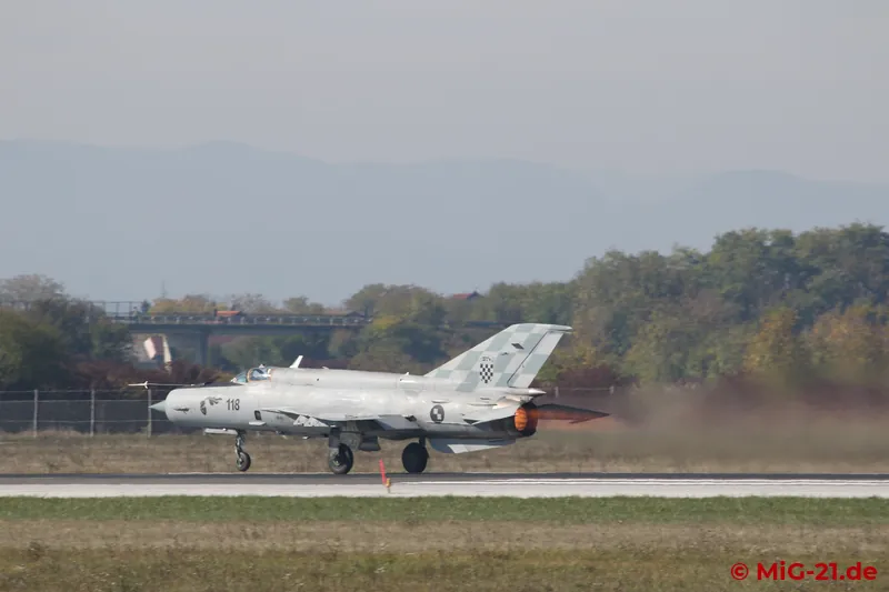 ... the aircraft finally takes off.