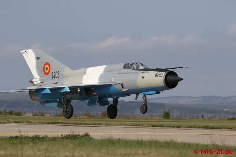 ... on landing. All aircraft active that day have a new paint scheme without base and squadron badges.