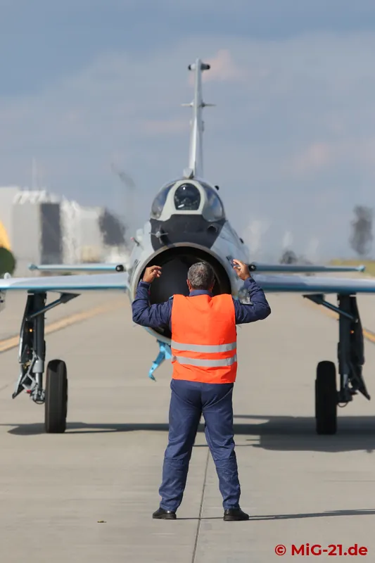 As at Câmpia Turzii, the landed aircraft are received on the perimeter taxiway, ...