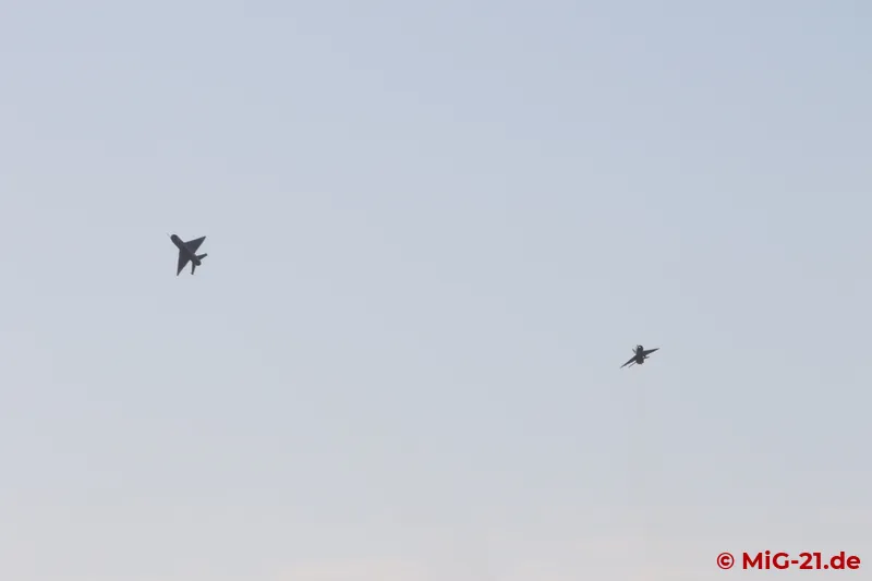 Nach einem Split fliegen sie dann nochmals von Westen an. Dabei sollen die Maschinen einsteigende Passagiere …