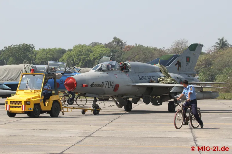 The FT-7BG-I two-seaters entered service in 2012 together with the F-7 single-seaters of the same version …