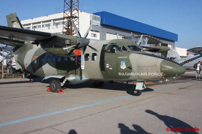 ... L-410, ...
