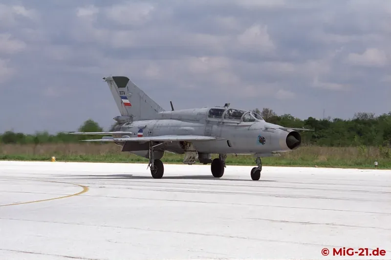 Once it even got almost too close: only at the last moment did I spot the red light and the landing MiG-21UM …