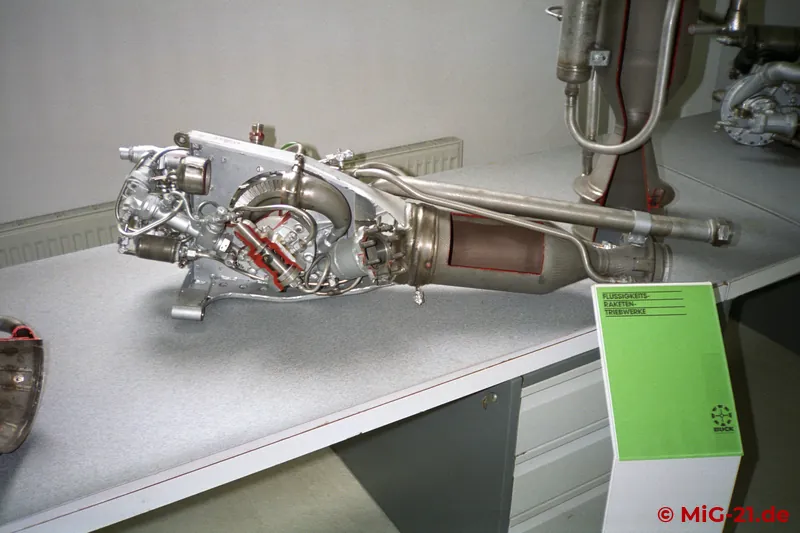Cutaway models, among others of rocket engines ...