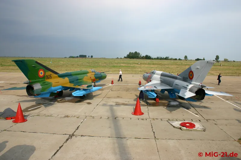 In static display one LanceR A and one C were shown. Both were hastily oversprayed to make them suitable for …