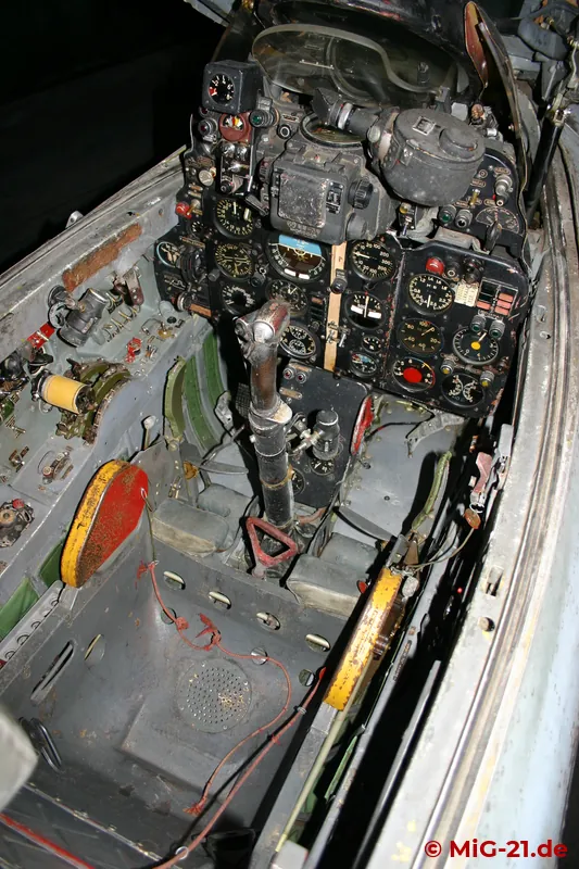 The cockpit equipment of the F-7A is almost similar to that of the MiG-21F-13.