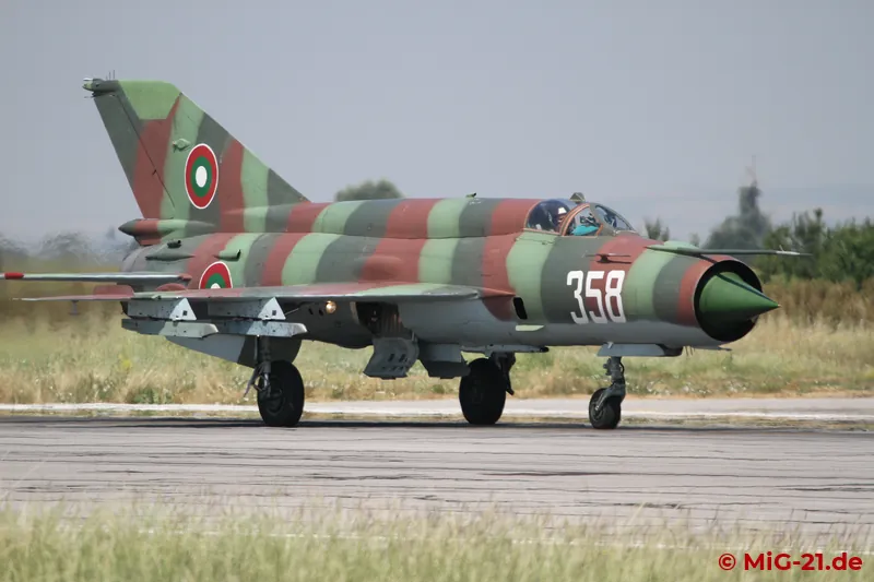 358, whose camouflage differs considerably from that of its sister aircraft 114, took off alone in the second …