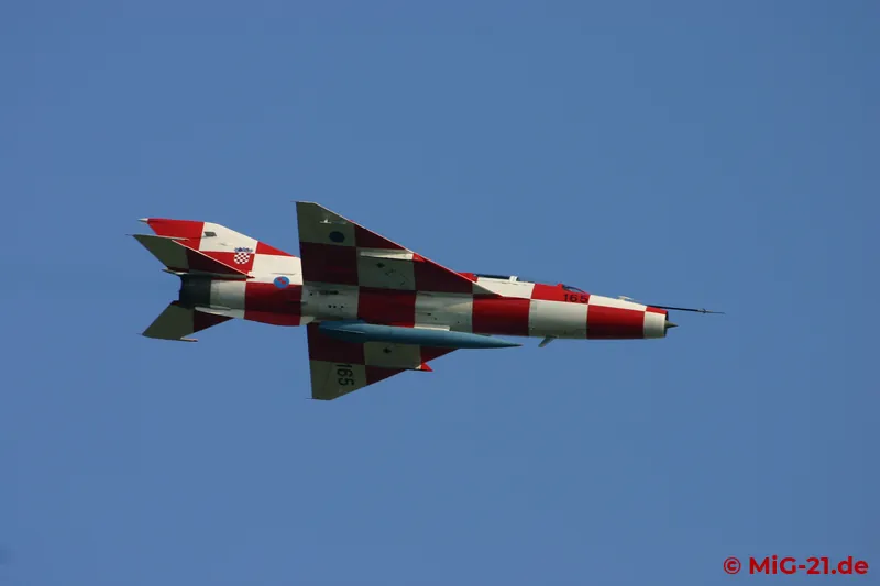 The display of MiG-21 did not reach the level of that shown in Varaždin two weeks before.