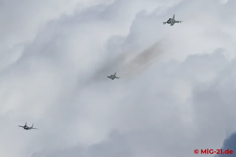 I can only briefly follow the forming up of the formation of Polish MiG-29s and MiG-21s, then it is the …