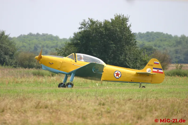 Just like old times: Slovenian UTVA Aero-3 in the colours of the Yugoslav Air Force.