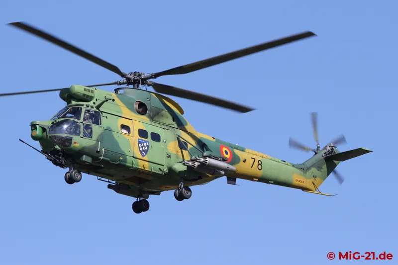 The IAR 330s also based at Câmpia Turzii were represented in the flying programme with nine aircraft.