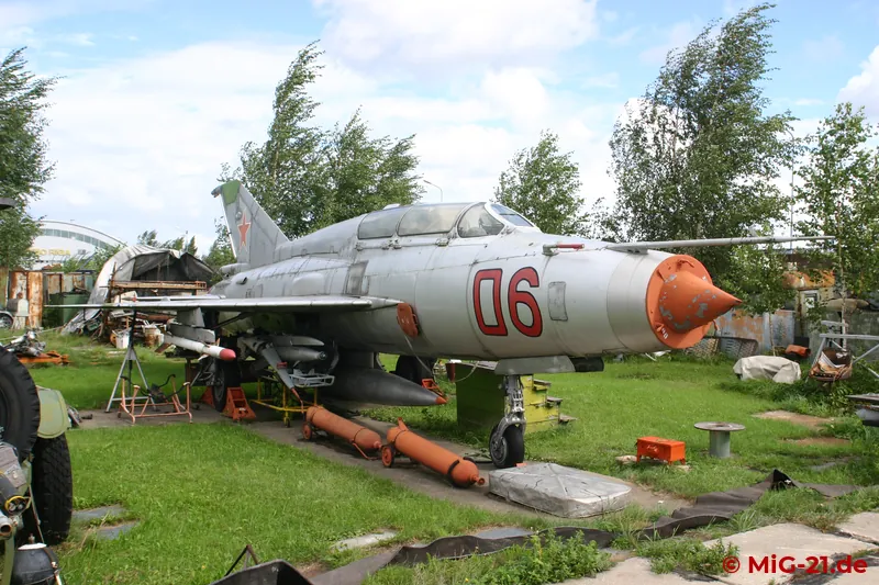 MiG-21US.