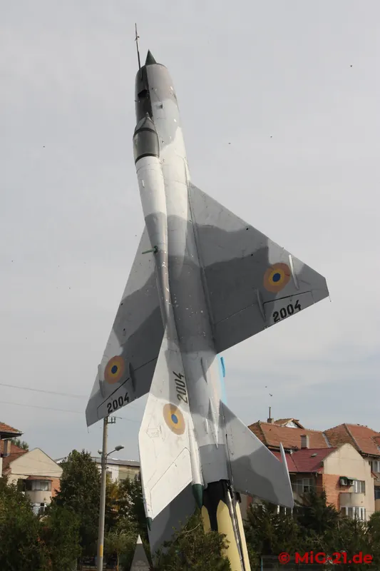 ... a single MiG-21 on the outskirts of Feteşti.