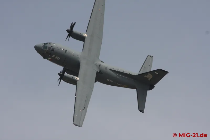The C-27J gave by far the most spectacular display. Manufacturer Alenia hopes for orders from the NAF, which …