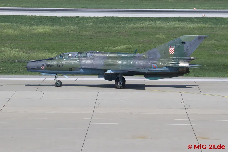 To the author 's great delight, the bisD was "towing" a camouflaged MiG-21UMD, of a kind that had not yet …