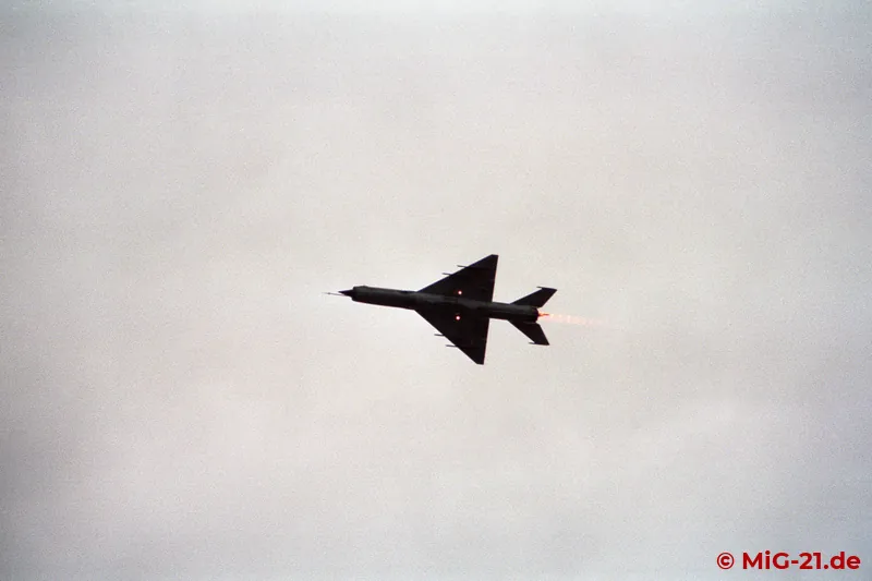 MiG-21 solo display.