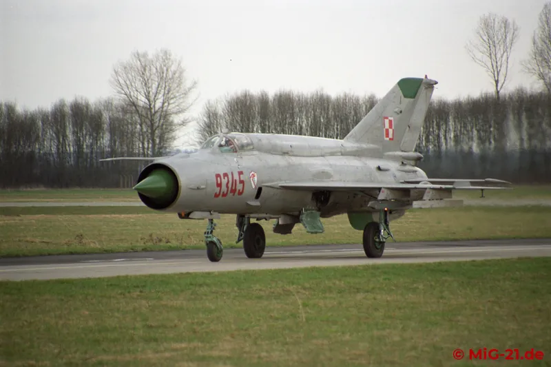... the taxiing of the aircraft ...