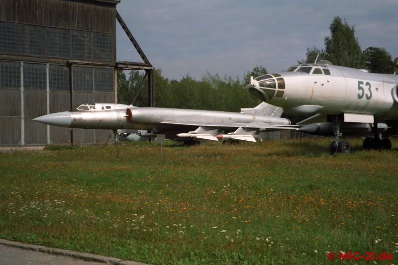 Tu-128