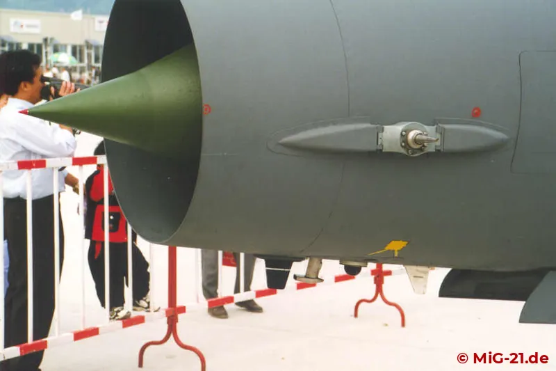 Many details of today's J-7 / F-7 differ considerably from those of the basic MiG-21F-13 like antennas and …